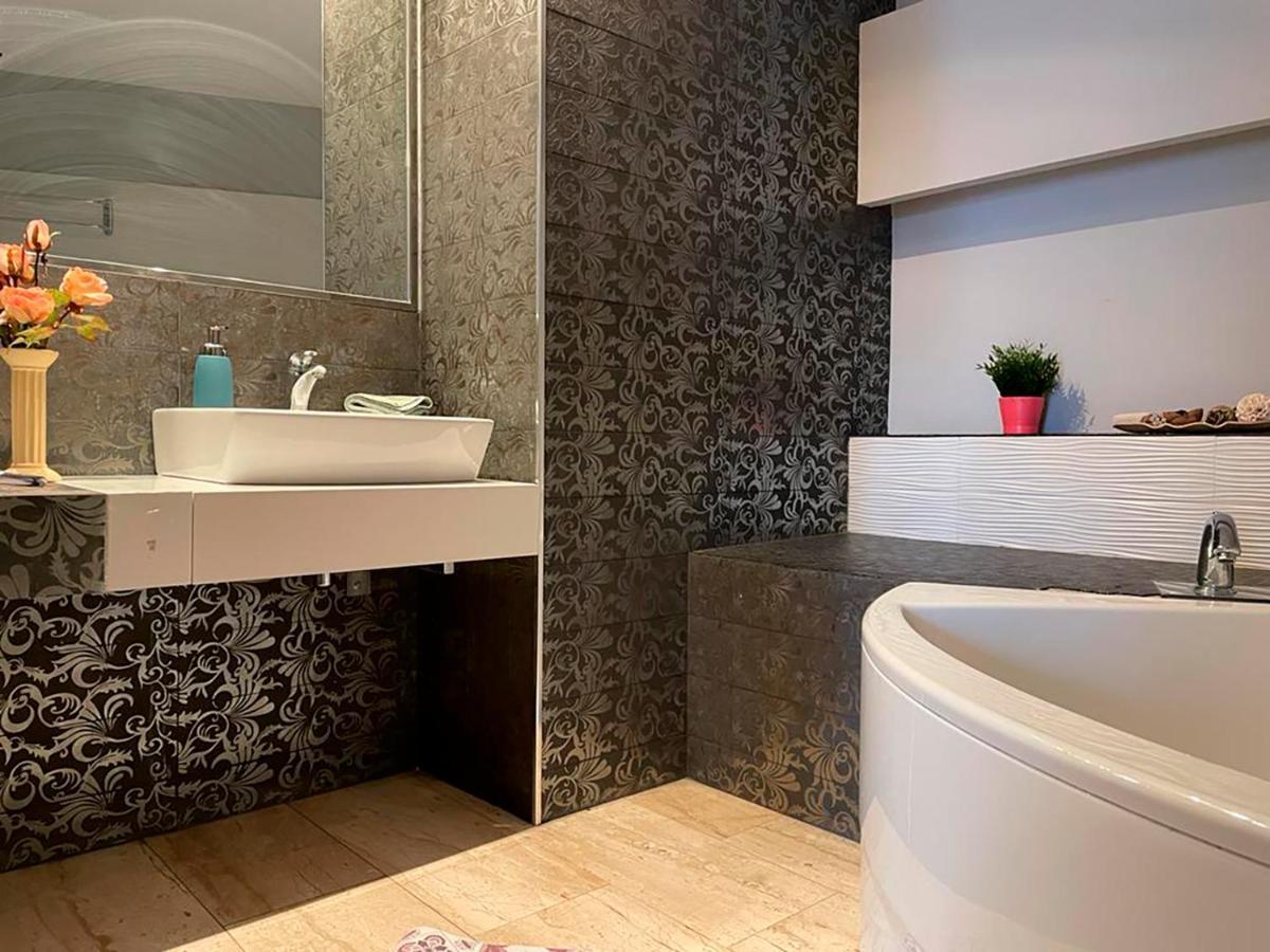 By La Rambla Rooms Barcelona Ngoại thất bức ảnh